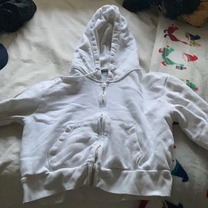 🔥🔥CLASSIC BRANDY MELVILLE SWEATSHIRT 🔥🔥🔥